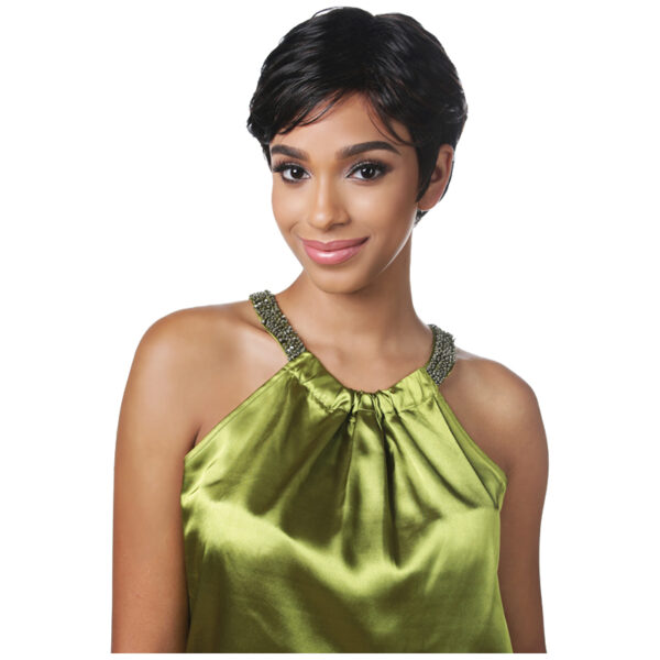 picture of short side part synthetic wig at roots beauty supply